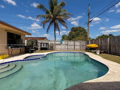1331 N 69th Avenue Hollywood FL 33024