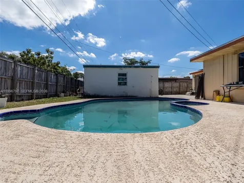 1331 N 69th Avenue Hollywood FL 33024