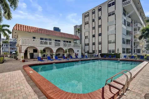 3181 S Ocean Drive Hallandale Beach FL 33009