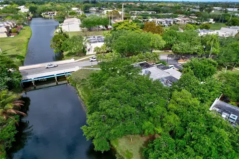 7833 SW 102nd Place Miami FL 33173