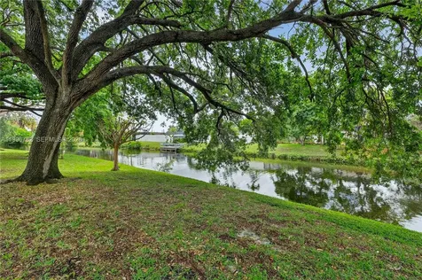 7833 SW 102nd Place Miami FL 33173