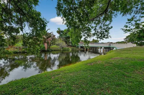 7833 SW 102nd Place Miami FL 33173