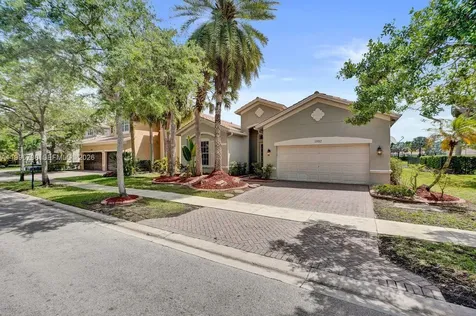 3982 W Whitewater Avenue Weston FL 33332