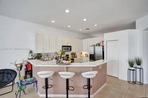 3982 W Whitewater Avenue Weston FL 33332