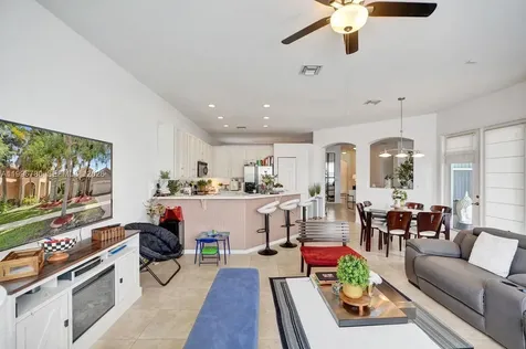 3982 W Whitewater Avenue Weston FL 33332
