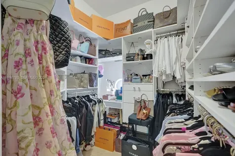 3982 W Whitewater Avenue Weston FL 33332