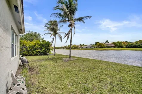 3982 W Whitewater Avenue Weston FL 33332