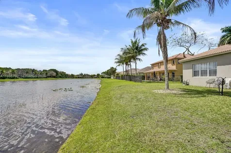 3982 W Whitewater Avenue Weston FL 33332