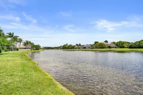3982 W Whitewater Avenue Weston FL 33332