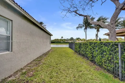 3982 W Whitewater Avenue Weston FL 33332