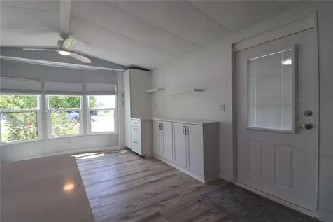 221 Grassy Key Naples FL 34114