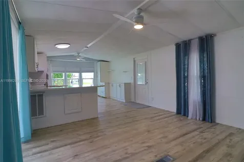 221 Grassy Key Naples FL 34114