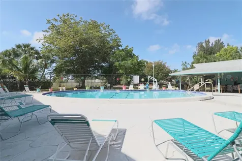 221 Grassy Key Naples FL 34114