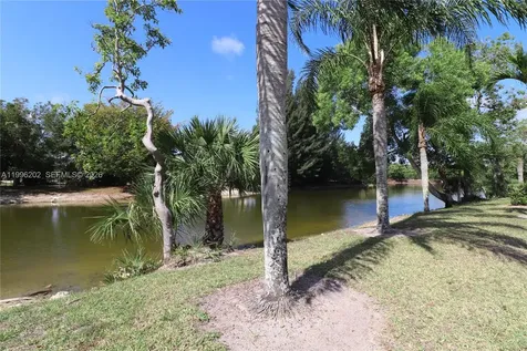 221 Grassy Key Naples FL 34114