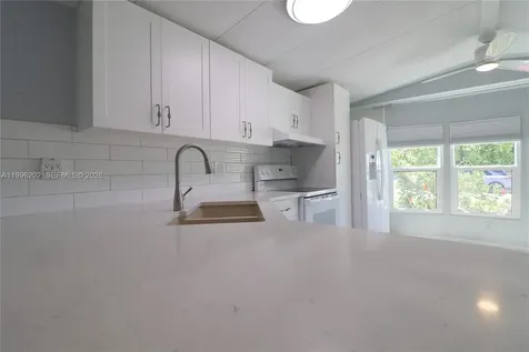 221 Grassy Key Naples FL 34114