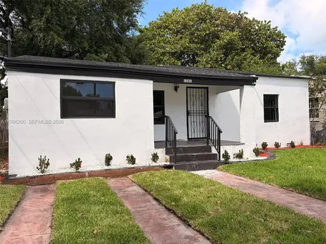 1261 NW 45th Street Miami FL 33142