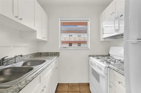 4655 Palm Avenue Hialeah FL 33012