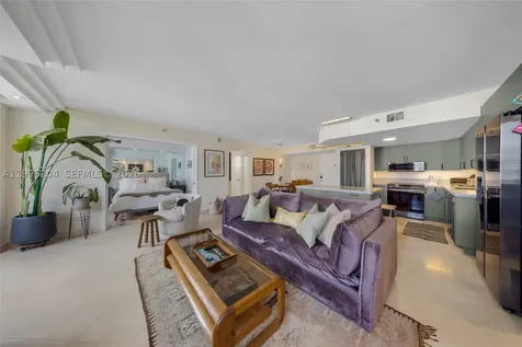 1621 Bay Road Miami Beach FL 33139