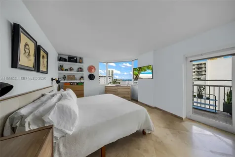 1621 Bay Road Miami Beach FL 33139