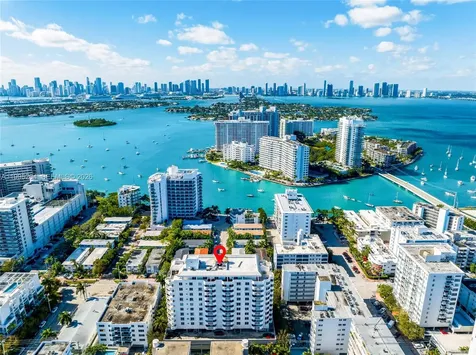 1621 Bay Road Miami Beach FL 33139