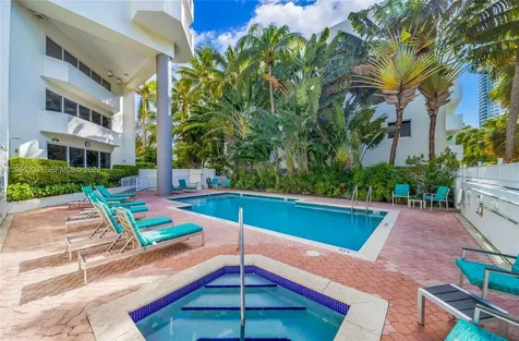 1621 Bay Road Miami Beach FL 33139