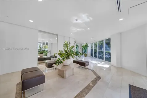 1621 Bay Road Miami Beach FL 33139