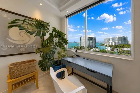 1621 Bay Road Miami Beach FL 33139