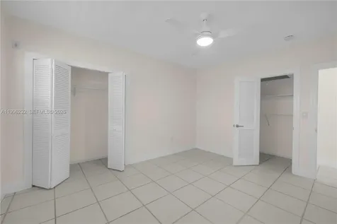 462 Golden Isles Drive Hallandale Beach FL 33009