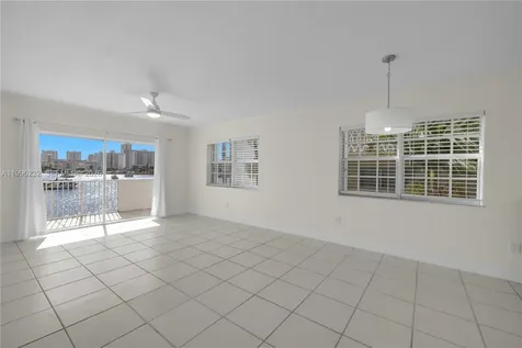 462 Golden Isles Drive Hallandale Beach FL 33009