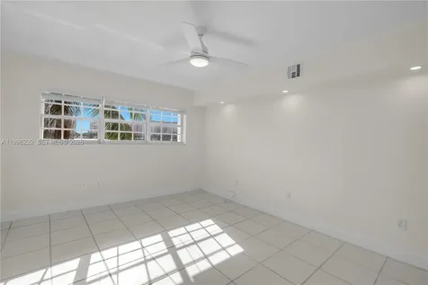 462 Golden Isles Drive Hallandale Beach FL 33009
