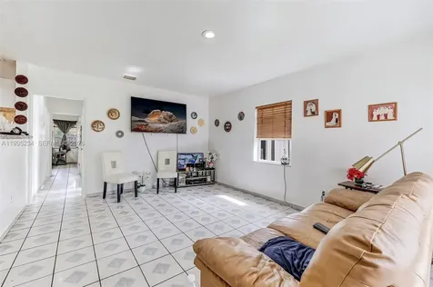 1263 NE 182nd Street North Miami Beach FL 33162