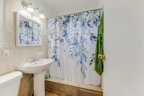 1263 NE 182nd Street North Miami Beach FL 33162