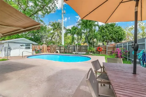 1263 NE 182nd Street North Miami Beach FL 33162
