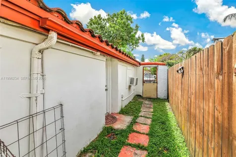 1263 NE 182nd Street North Miami Beach FL 33162
