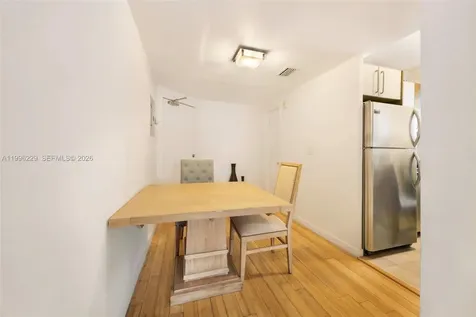 3915 N Meridian Avenue Miami Beach FL 33140