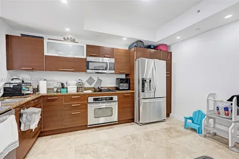 3330 NE 190th Street Aventura FL 33180