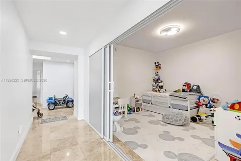 3330 NE 190th Street Aventura FL 33180