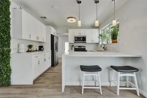 19625 NW 6th Place Miami Gardens FL 33169
