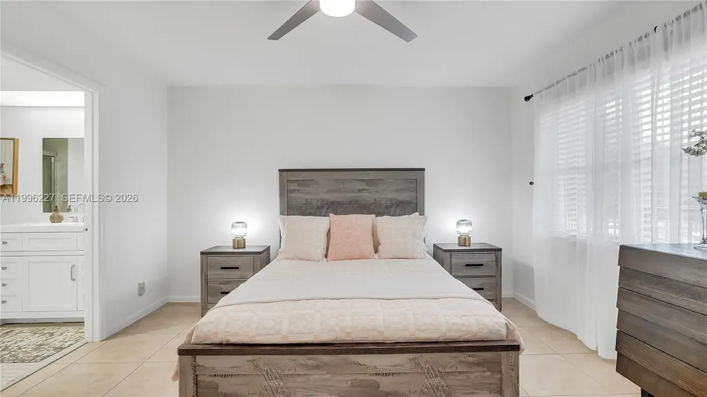 100 SW 130th Terrace Pembroke Pines FL 33027