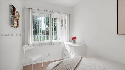 100 SW 130th Terrace Pembroke Pines FL 33027