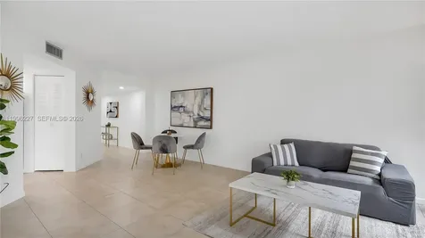 100 SW 130th Terrace Pembroke Pines FL 33027
