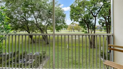 100 SW 130th Terrace Pembroke Pines FL 33027