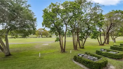 100 SW 130th Terrace Pembroke Pines FL 33027
