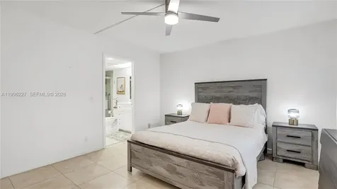 100 SW 130th Terrace Pembroke Pines FL 33027