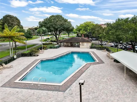 100 SW 130th Terrace Pembroke Pines FL 33027