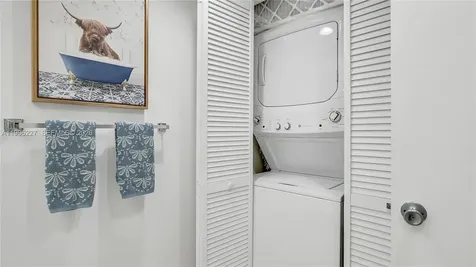 100 SW 130th Terrace Pembroke Pines FL 33027