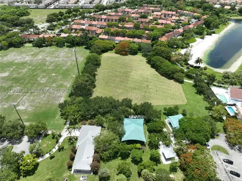 10101 SW 154th Cir Court Miami FL 33196