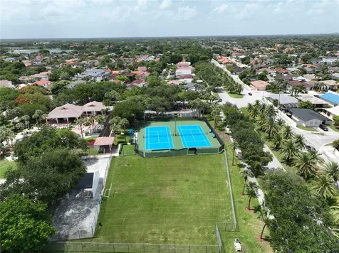 10101 SW 154th Cir Court Miami FL 33196