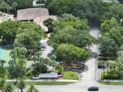 10101 SW 154th Cir Court Miami FL 33196