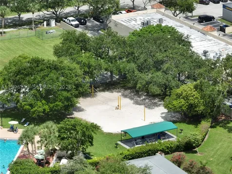 10101 SW 154th Cir Court Miami FL 33196